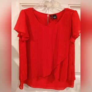 Women's top. Flowy. 15 x 25